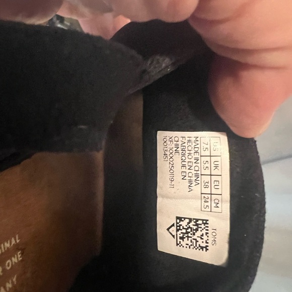 Toms Black and Tan Espadrille Wedges Size 7.5 - Picture 2 of 9